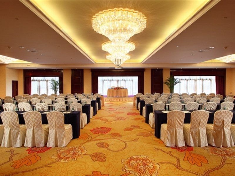 Wyndham Grand Plaza Royale Palace Čcheng-tu Exteriér fotografie