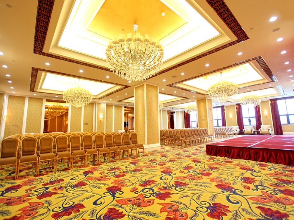 Wyndham Grand Plaza Royale Palace Čcheng-tu Exteriér fotografie