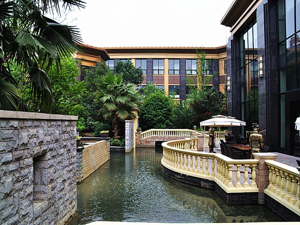Wyndham Grand Plaza Royale Palace Čcheng-tu Exteriér fotografie
